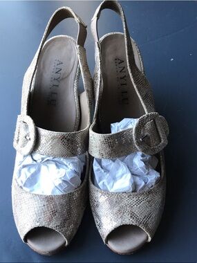 Anyi Lu Metallic Gold Peep-Toe Slingback Mules with Buckle